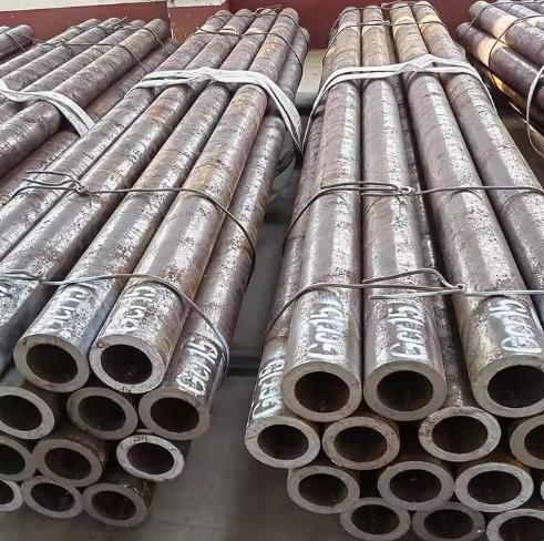 Prime Quality High Strength Customized Q235 Q345 A36 Carbon Steel Pipes Tubes Price
